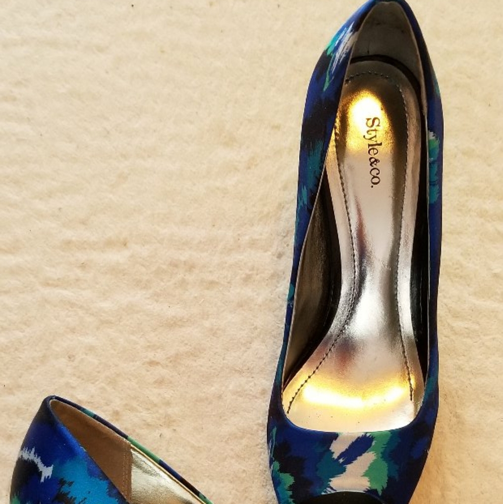 Style & Co pumps - Picture 2 of 2